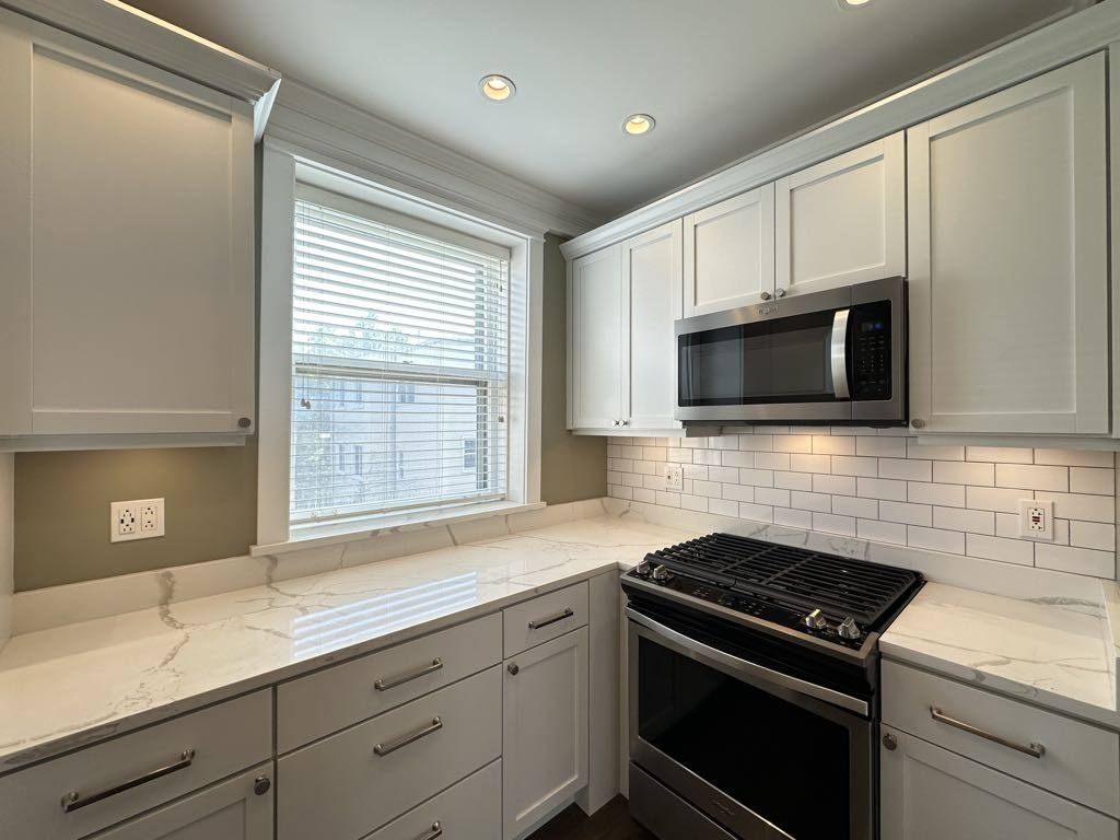 Apartment for rent at 1651 Gregory #10Q, Chicago, IL 60640