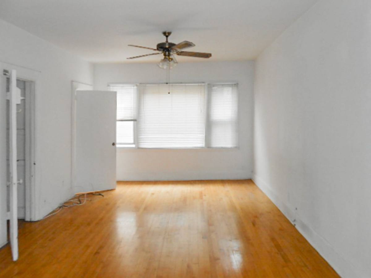 Apartment for rent at 2730 N Wayne Ave #CH2, Chicago, IL 60614