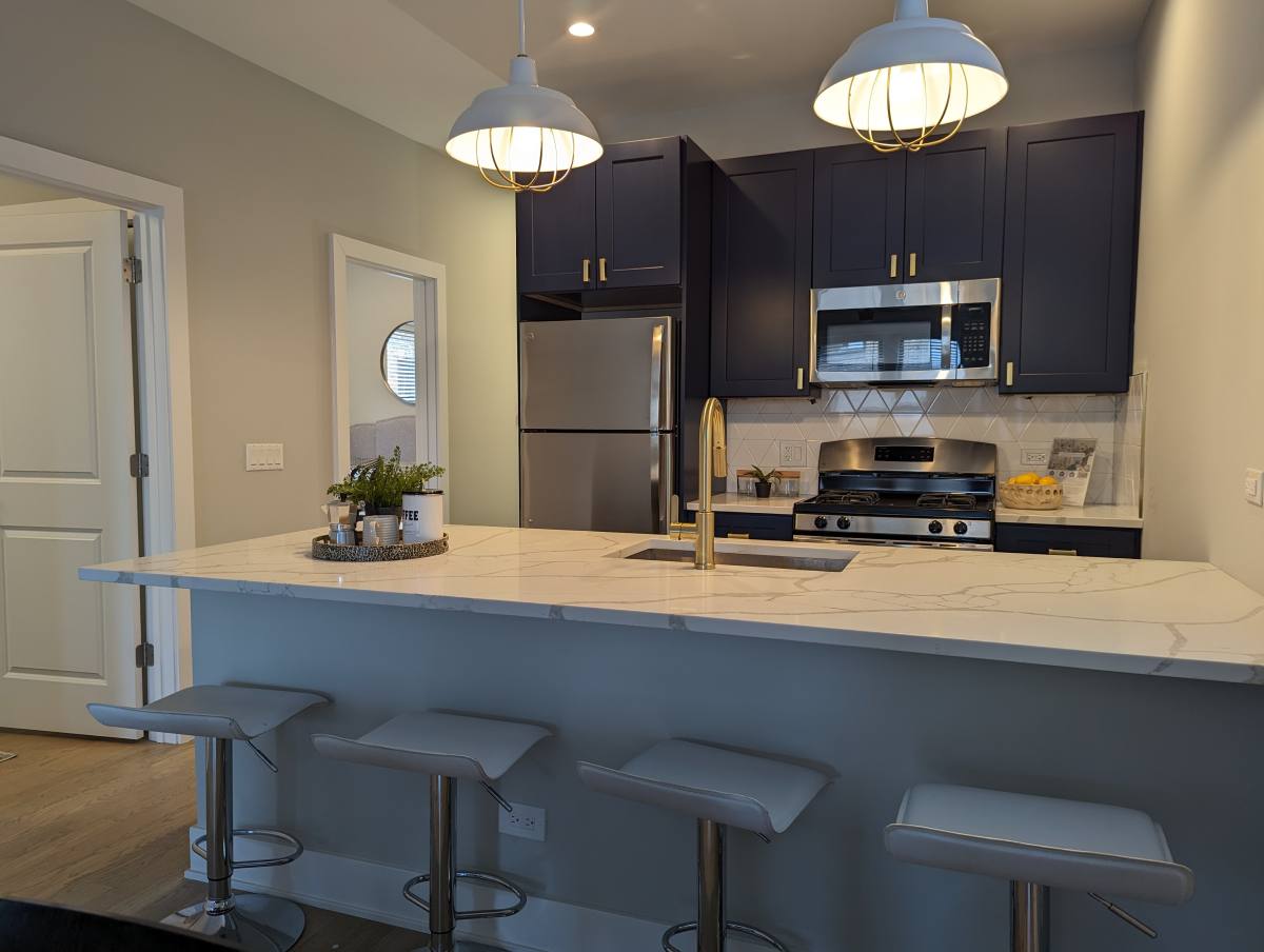 Apartment for rent at 4409 N Seeley Ave #3B, Chicago, IL 60625