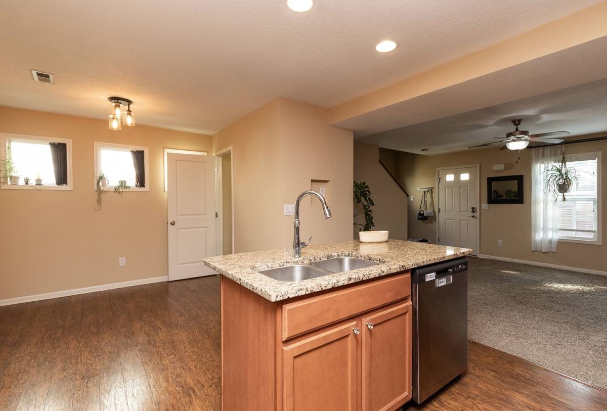 House for rent at 9155 Coneflower Dr, West Des Moines, IA 50266