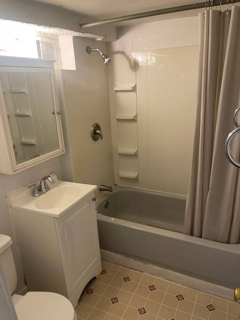 Apartment for rent at 4755 Capitol Ave, Omaha, NE 68132