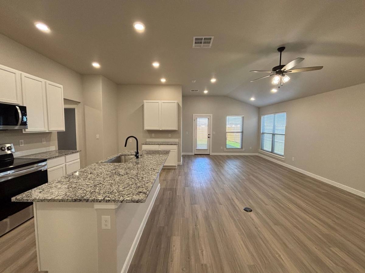 House for rent at 1620 132nd St, Lubbock, TX 79423