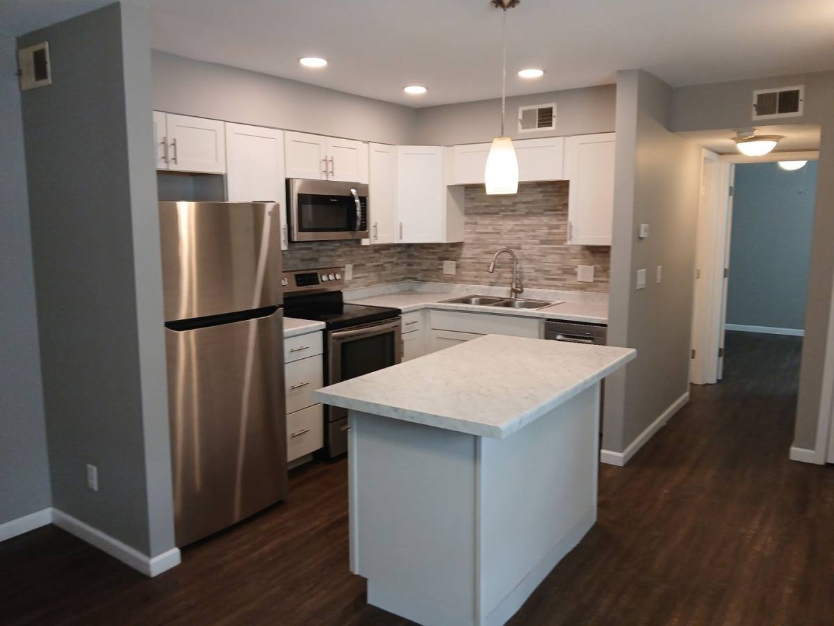 Apartment for rent at 904 Georgian Dr, Danville, IL 61832