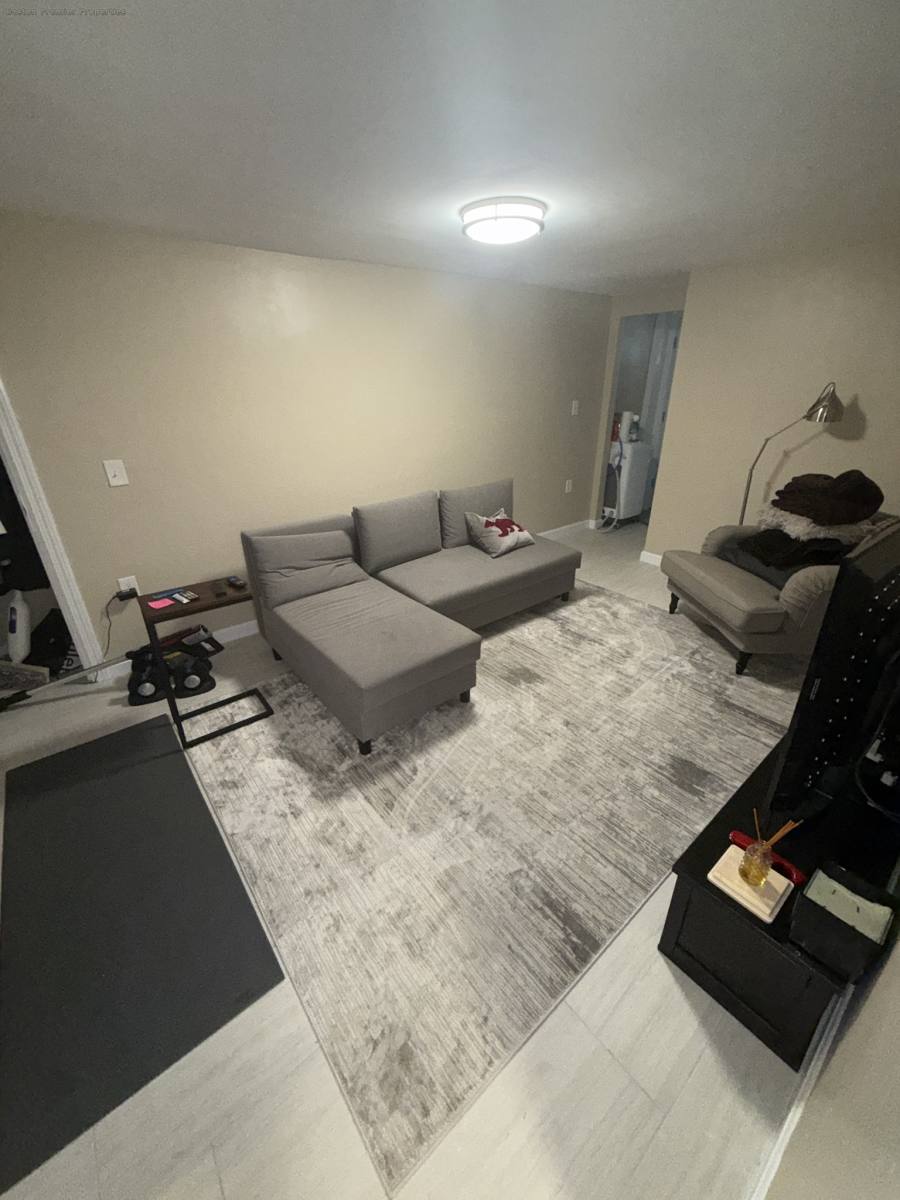 Apartment for rent at 79 Main St #2, Quincy, MA 02169
