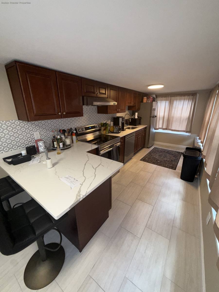 Apartment for rent at 79 Main St #2, Quincy, MA 02169