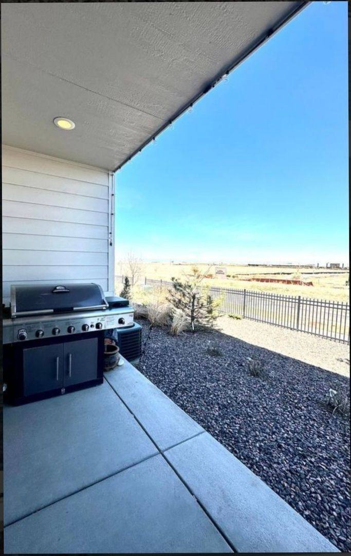 Townhouse for rent at 23633 E 5th Dr, Aurora, CO 80018
