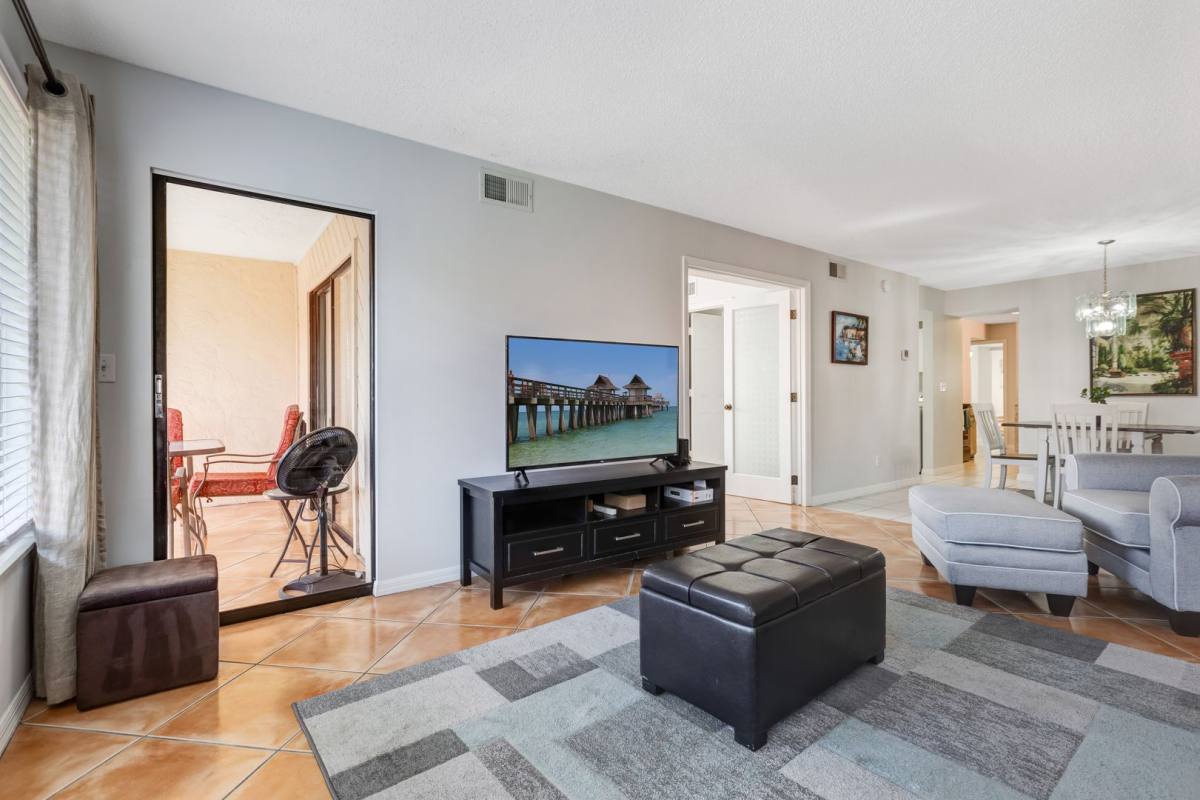 Condo for rent at 110 Cypress Way E, Naples, FL 34110