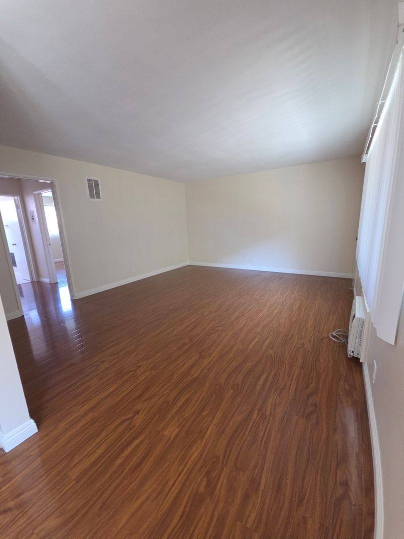 Apartment for rent at 339 N Howard St, Glendale, CA 91206