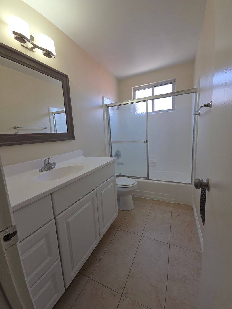 Apartment for rent at 339 N Howard St, Glendale, CA 91206