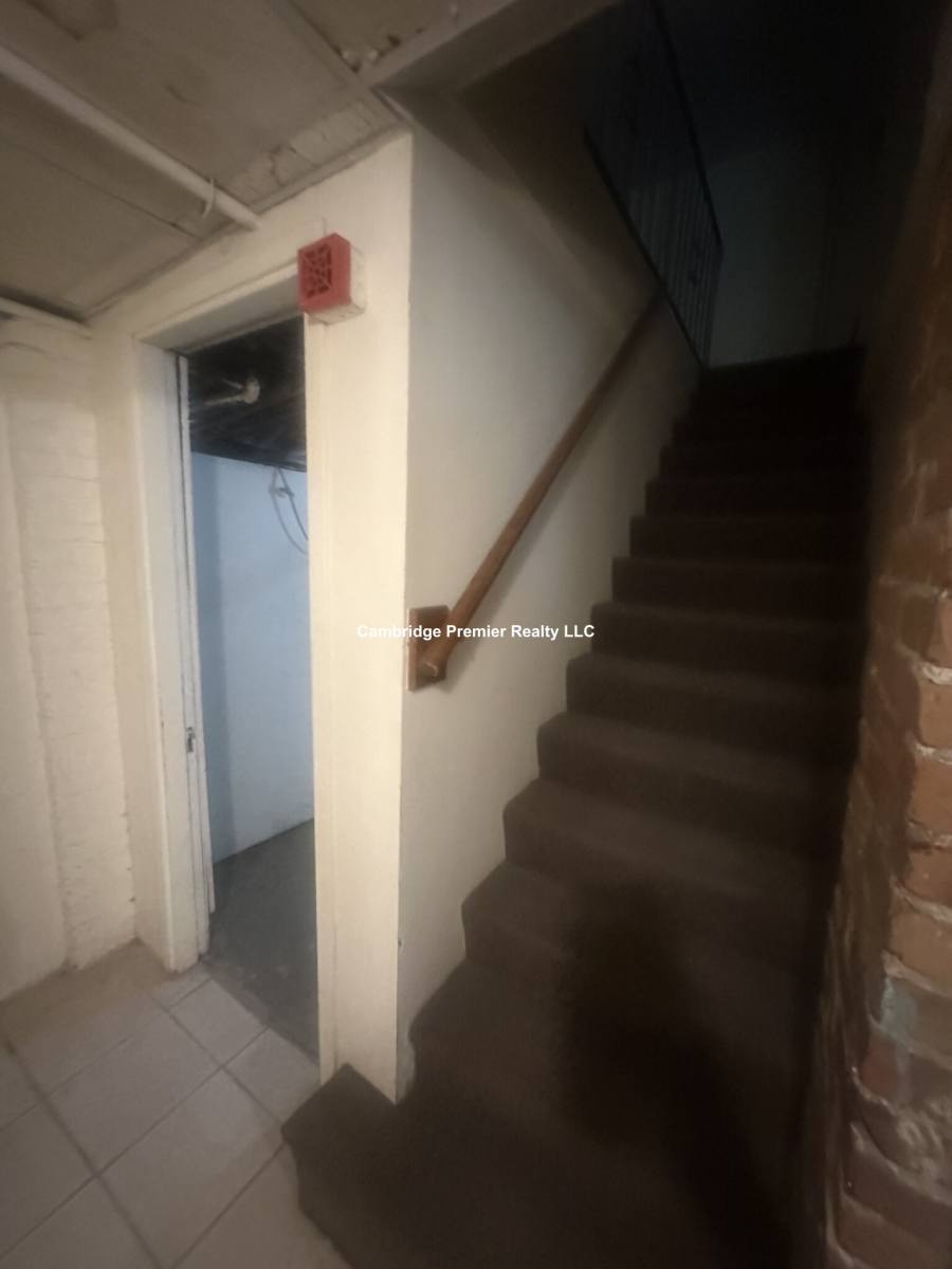 House for rent at 19 Cameron Ave #B, Somerville, MA 02144