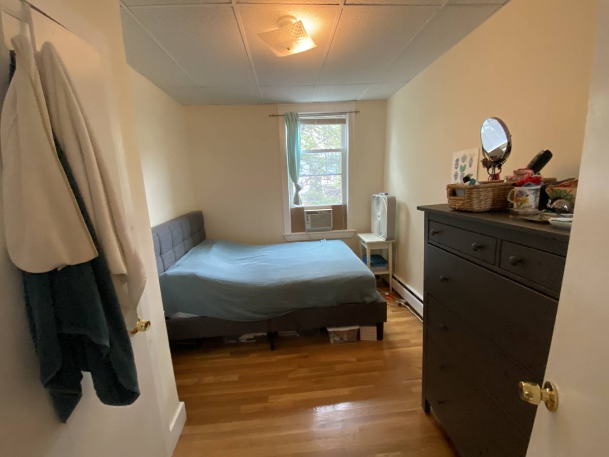 Apartment for rent at 379 Windsor St #1, Cambridge, MA 02141