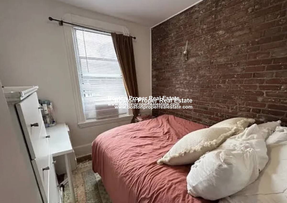 Apartment for rent at 100 Myrtle St #4, Boston, MA 02114