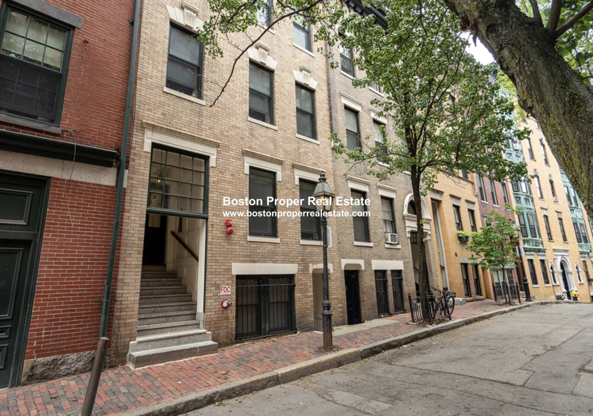 Apartment for rent at 100 Myrtle St #4, Boston, MA 02114