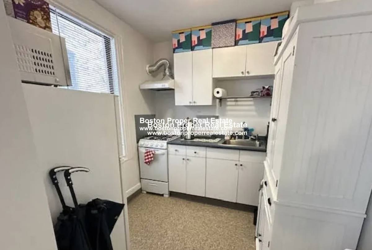 Apartment for rent at 100 Myrtle St #4, Boston, MA 02114