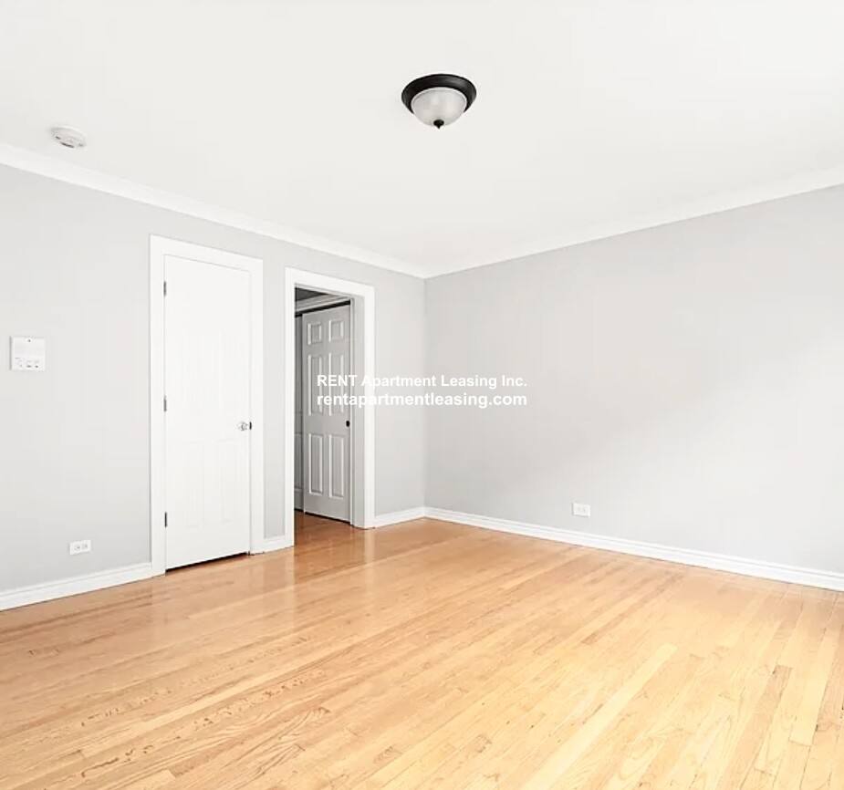 Apartment for rent at 6725 N California #GS, Chicago, IL 60645