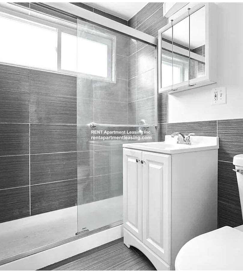 Apartment for rent at 6725 N California #GS, Chicago, IL 60645