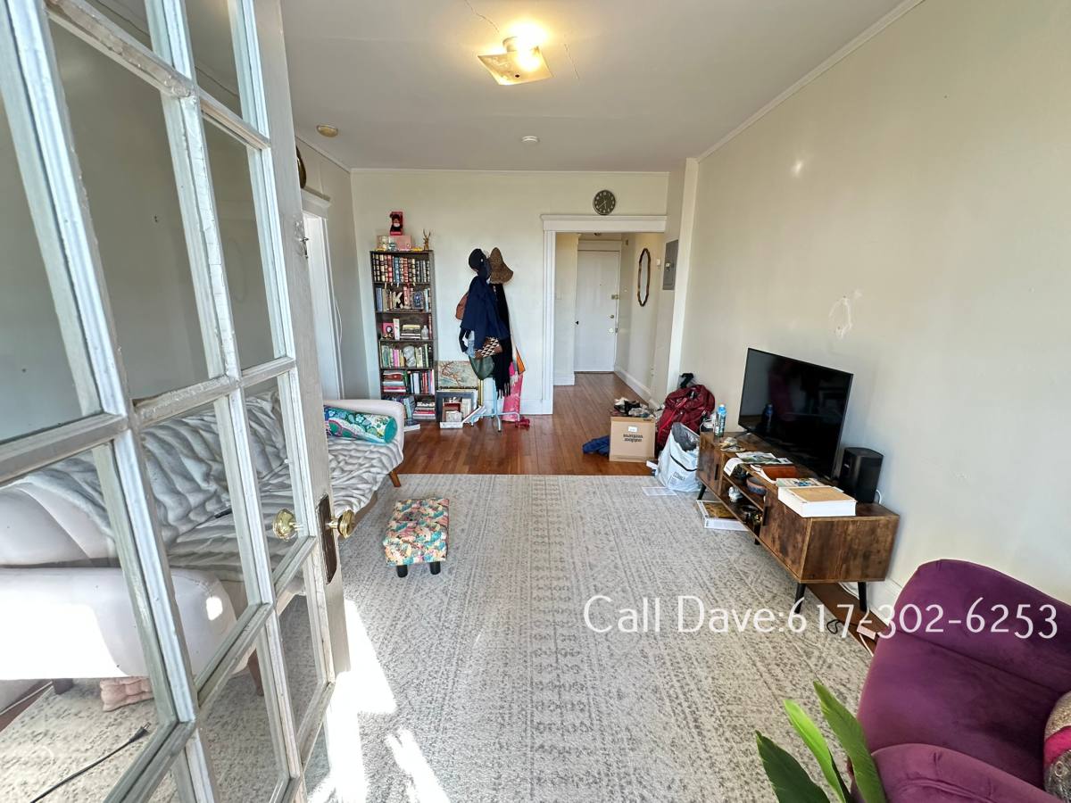 Apartment for rent at 1638 Commonwealth Ave #8, Brighton, MA 02135