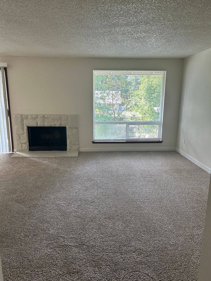 Apartment for rent at 33731 First Place S, Federal Way, WA 98003