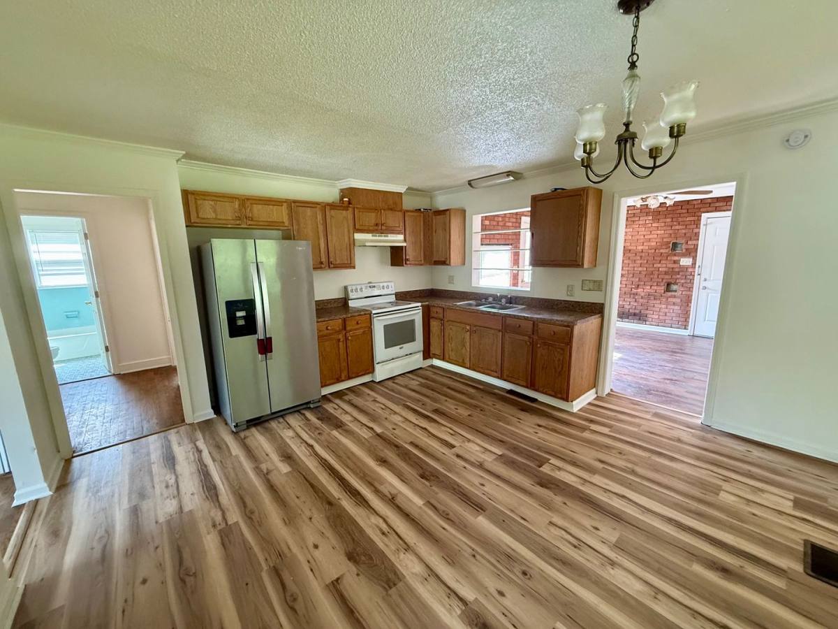 House for rent at 1003 Apple St, Burlington, NC 27217