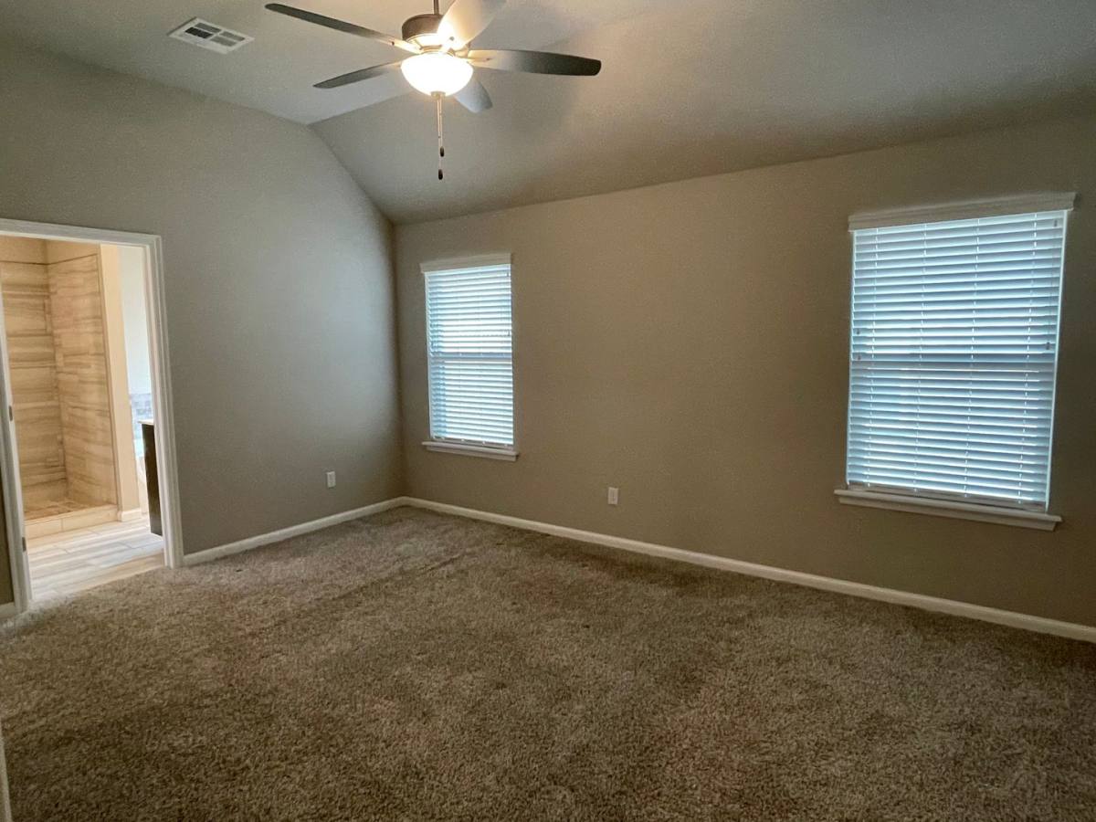 House for rent at 4100 NW 152nd St, Edmond, OK 73013