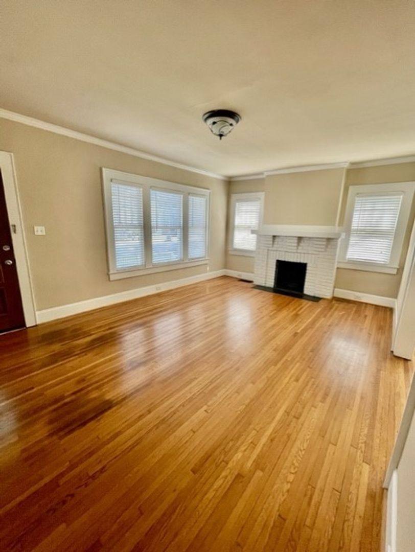 House for rent at 401 Wesley Heights Way, Charlotte, NC 28208