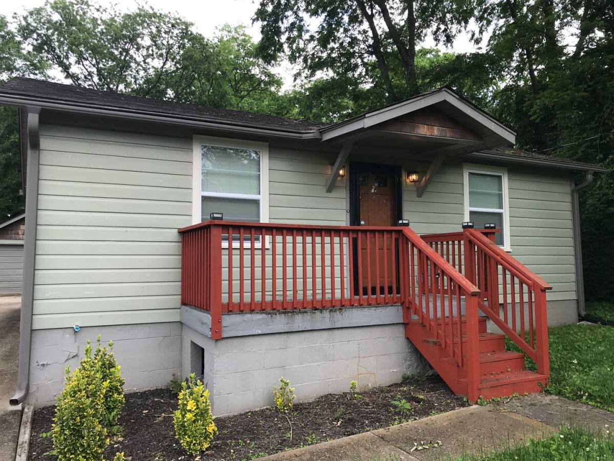House for rent at 2003 Overby Rd, Nashville, TN 37207