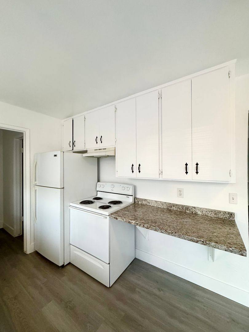 Townhouse for rent at 1060 S St, Redding, CA 96001