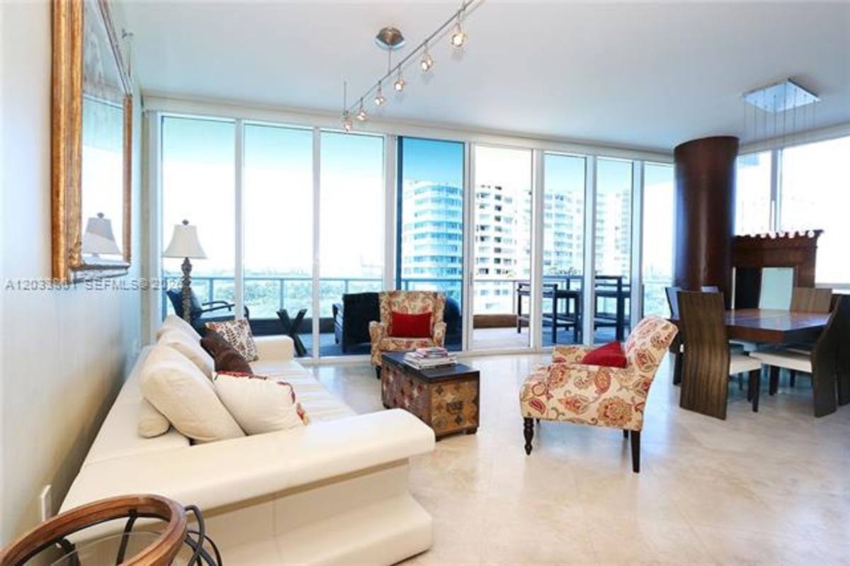 Apartment for rent at 100 S Pointe Dr, Miami Beach, FL 33139