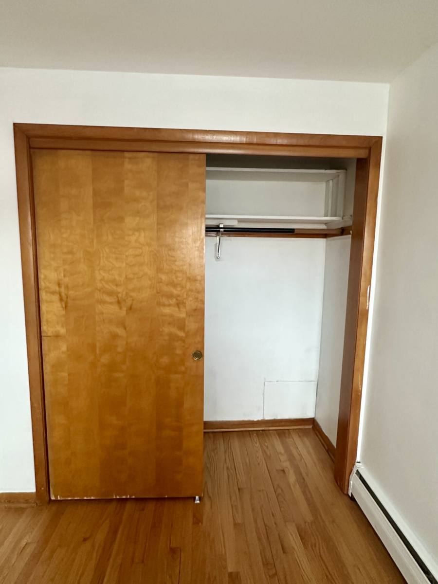 Apartment for rent at 6309 W Touhy - 2nd, Chicago, IL 60646