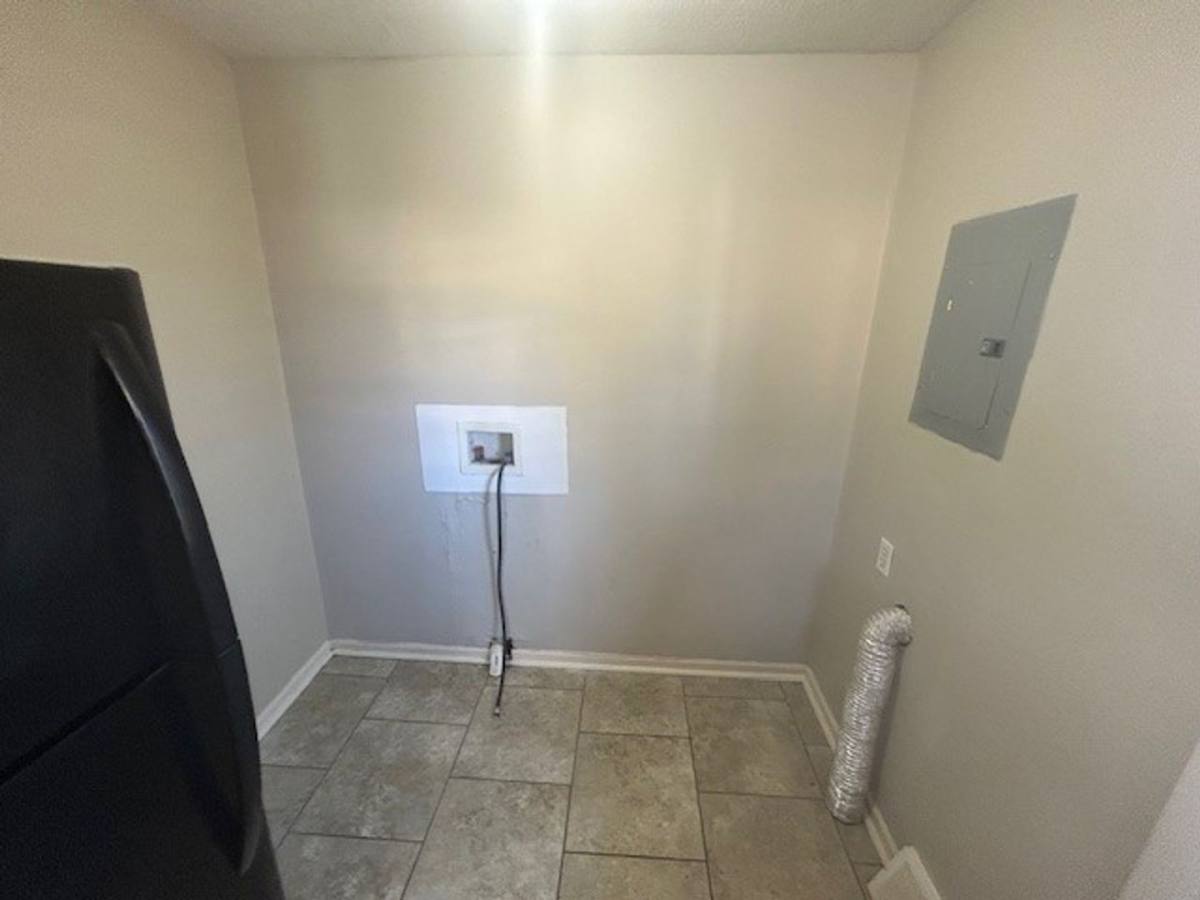 House for rent at 2721 S Minnesota Ave, Wichita, KS 67216