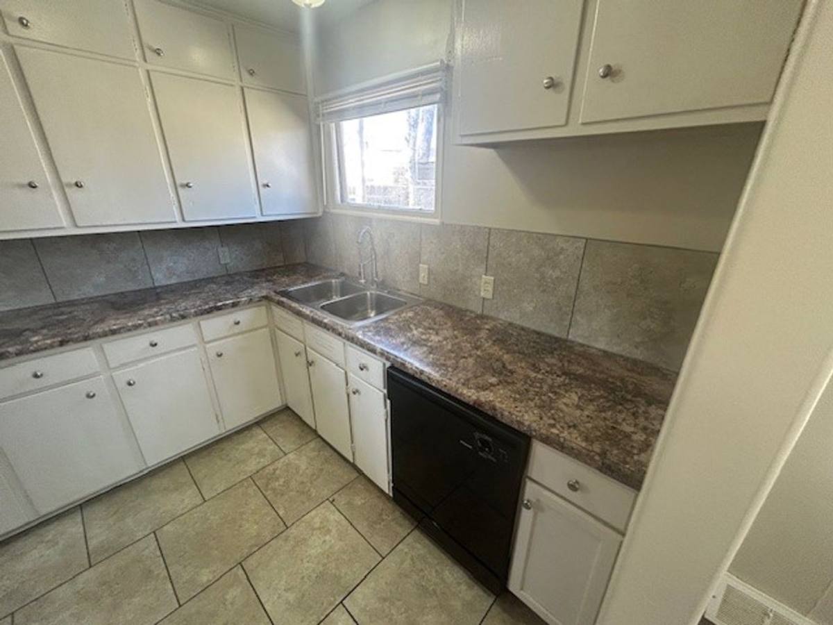 House for rent at 2721 S Minnesota Ave, Wichita, KS 67216