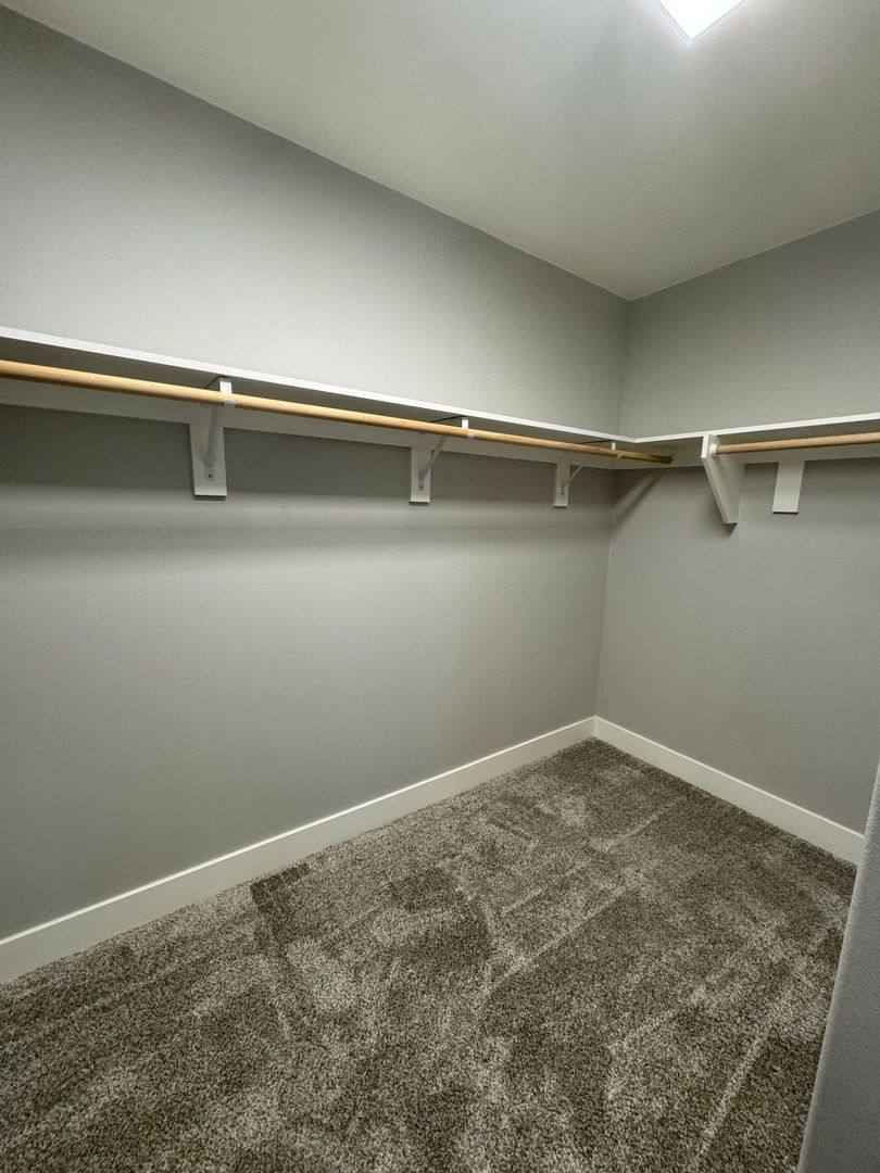 House for rent at 1720 NE Alameda Ave, Roseburg, OR 97470
