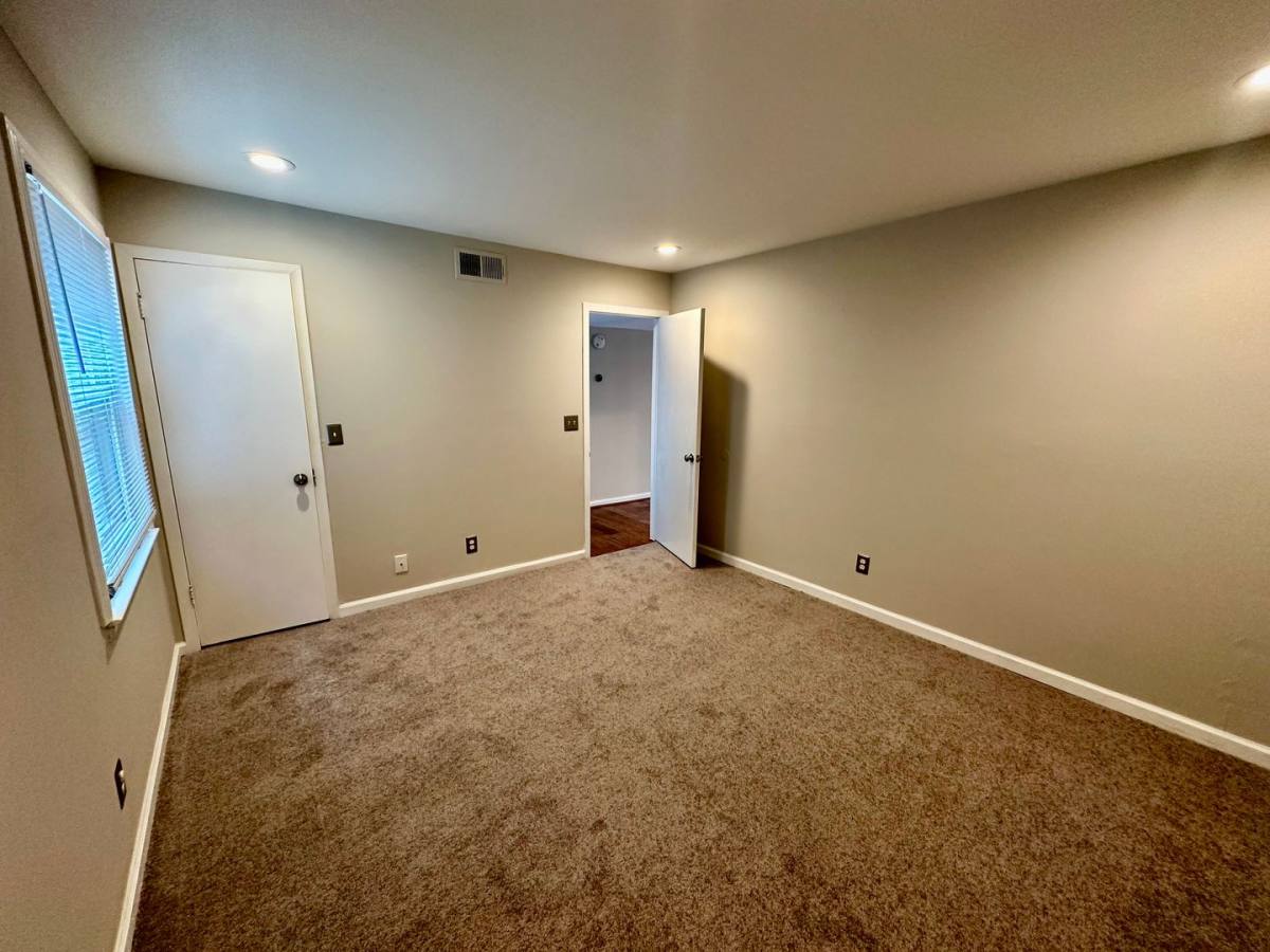 Condo for rent at 2455 Arlington Crescent, 1A, Birmingham, AL 35205
