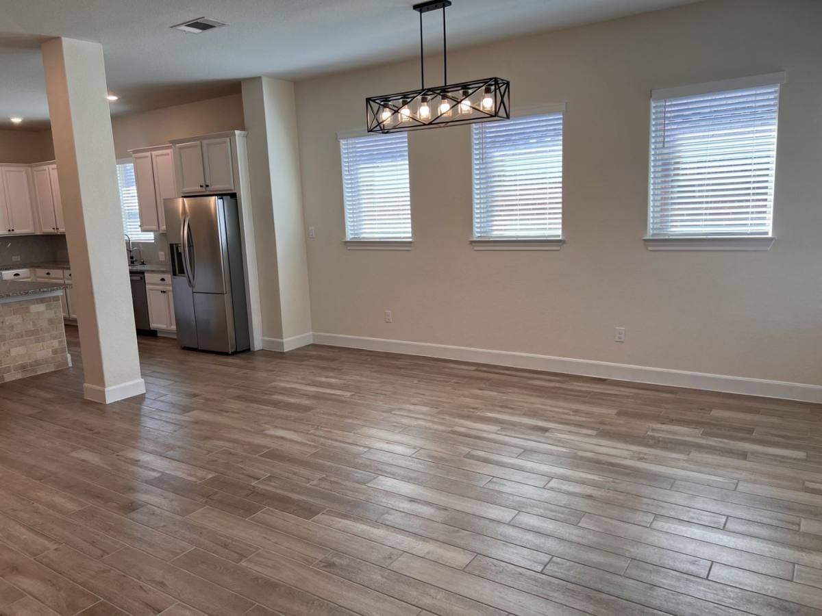 House for rent at 10215 High Noon Dr, San Antonio, TX 78254