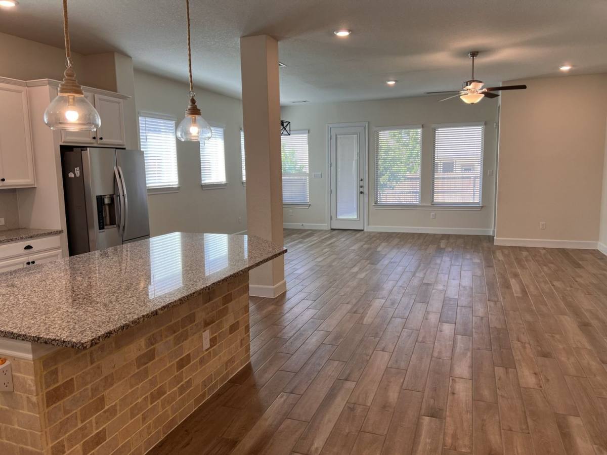 House for rent at 10215 High Noon Dr, San Antonio, TX 78254