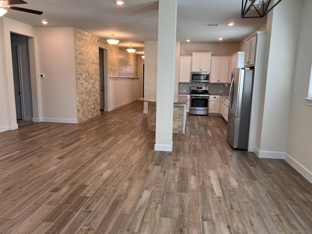 House for rent at 10215 High Noon Dr, San Antonio, TX 78254