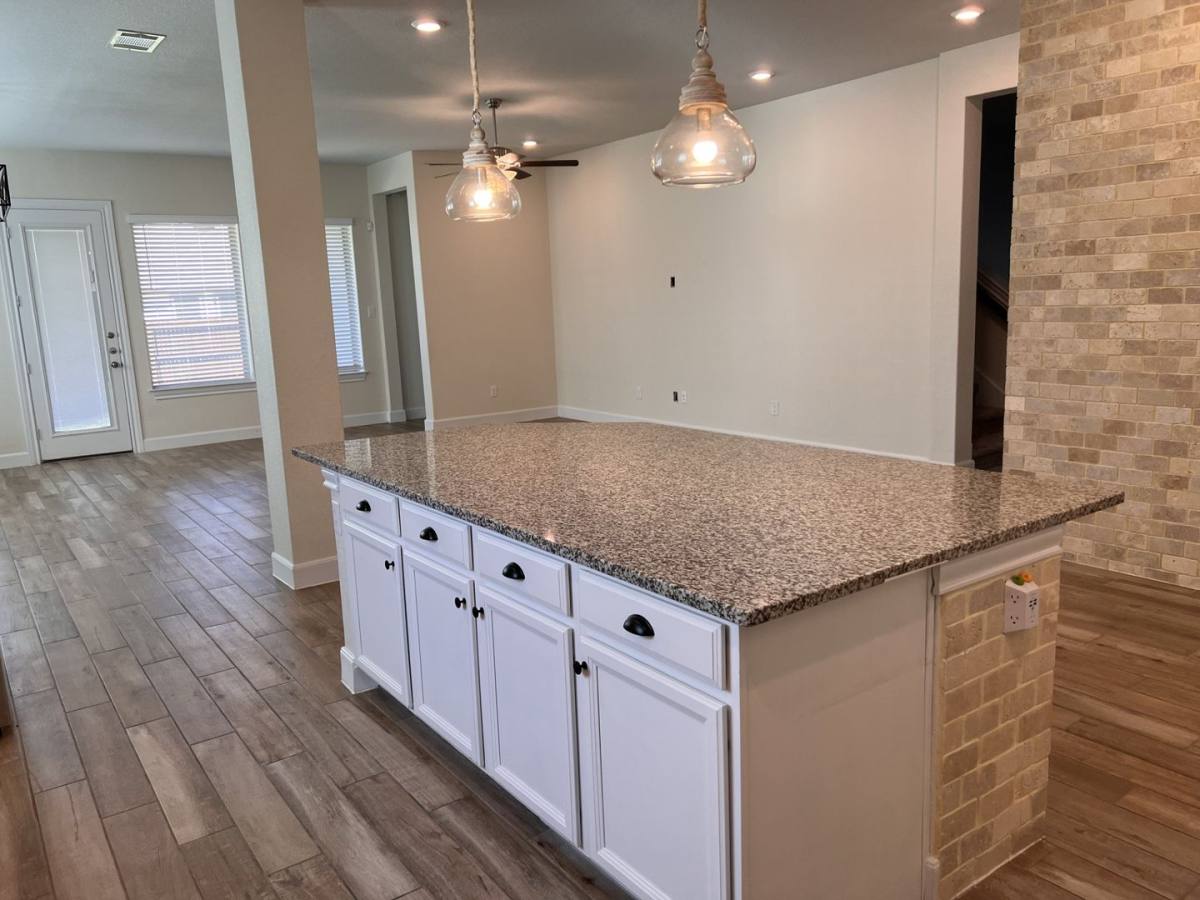 House for rent at 10215 High Noon Dr, San Antonio, TX 78254