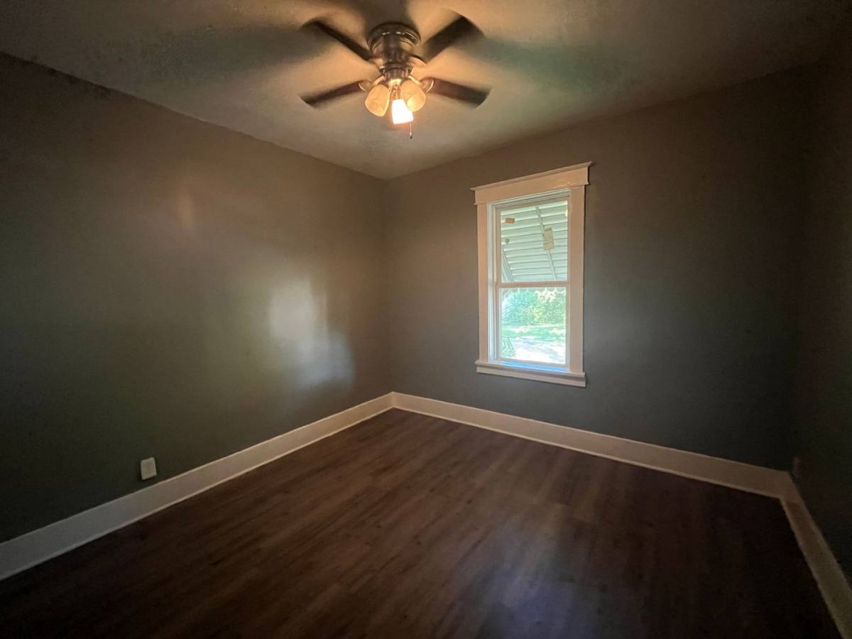 House for rent at 306 Lampert St, Alton, IL 62002