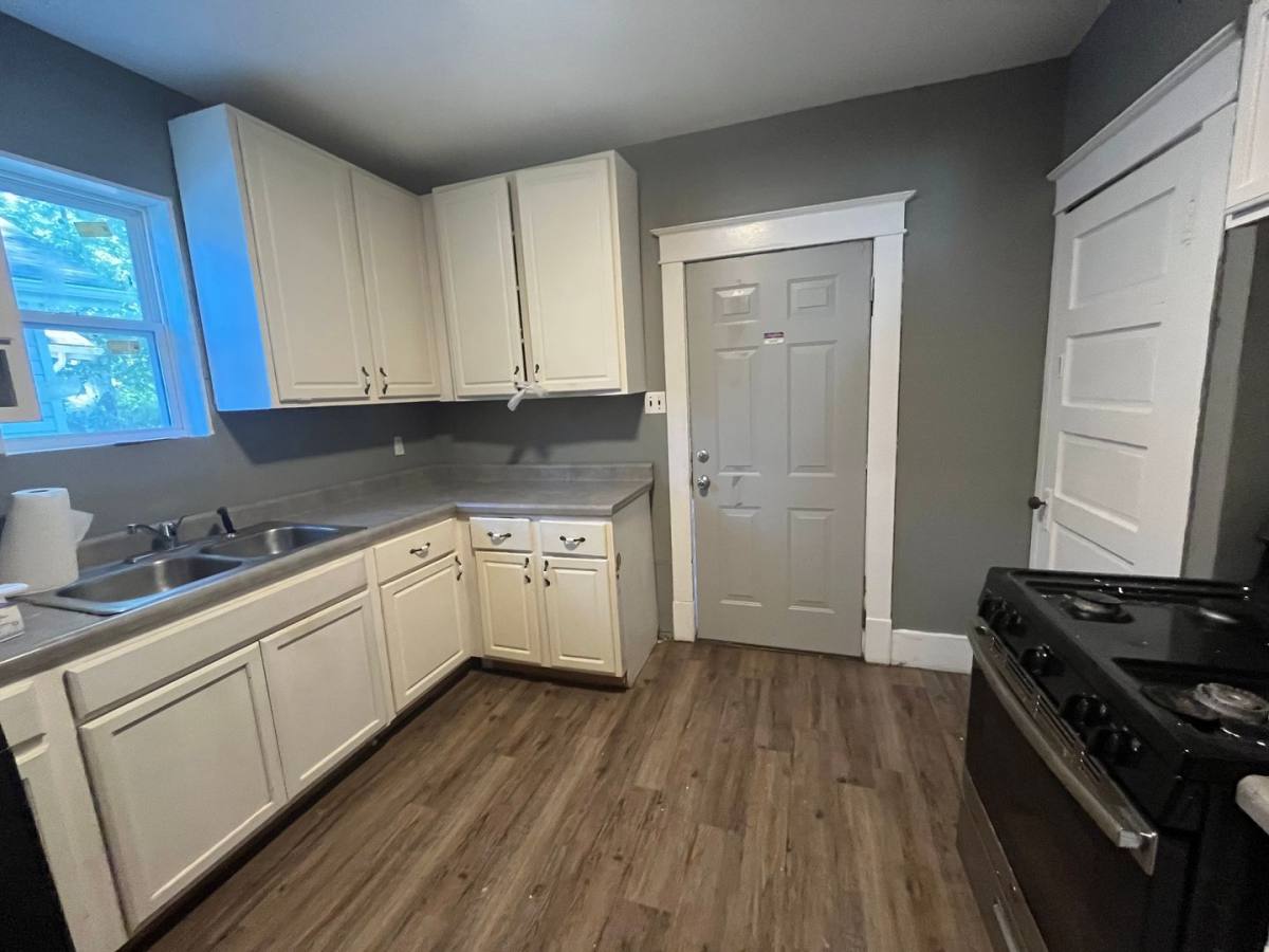 House for rent at 306 Lampert St, Alton, IL 62002
