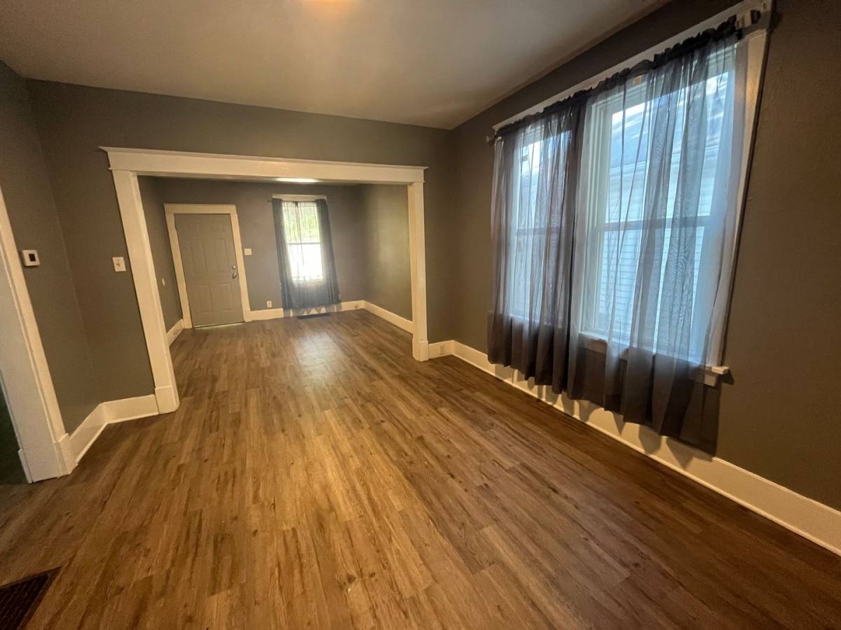 House for rent at 306 Lampert St, Alton, IL 62002