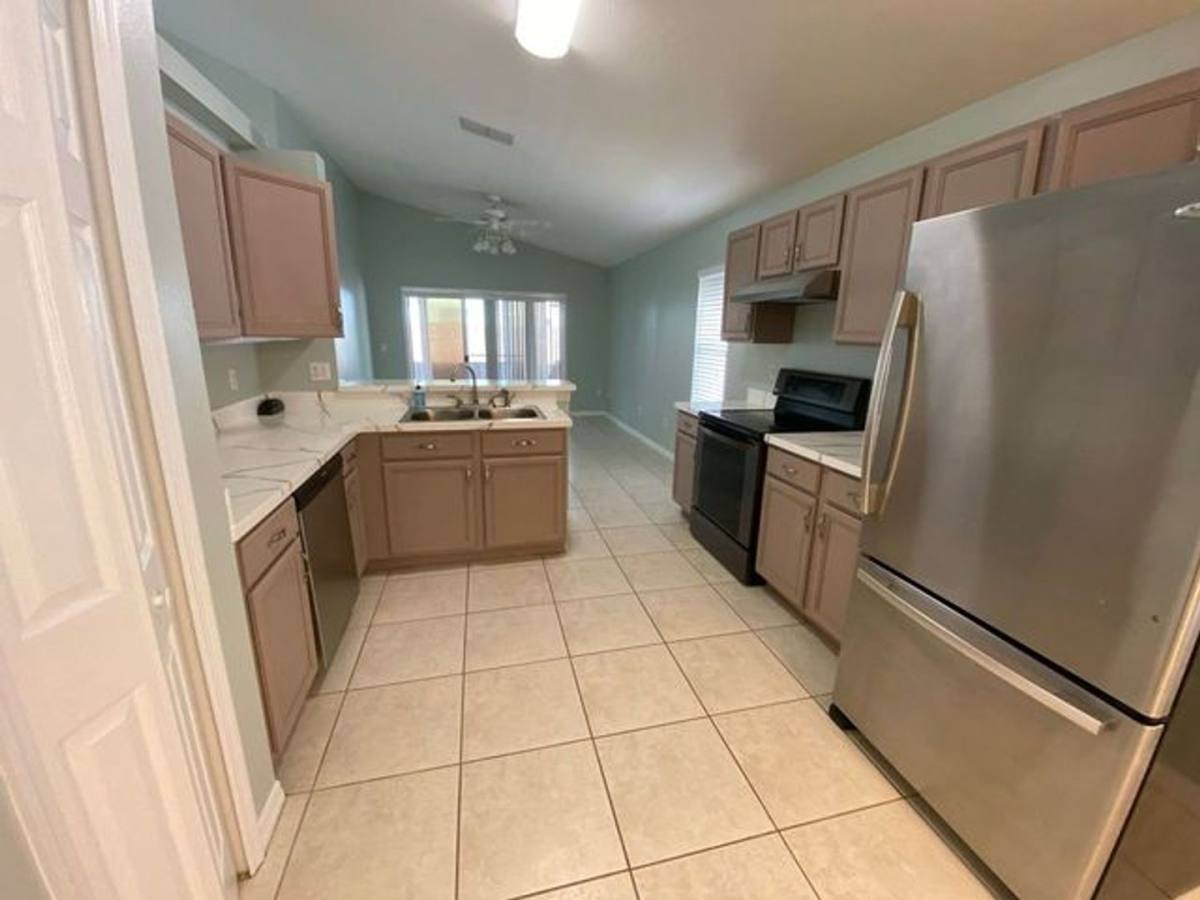 House for rent at 322 Riunite Circle, Winter Springs, FL 32708