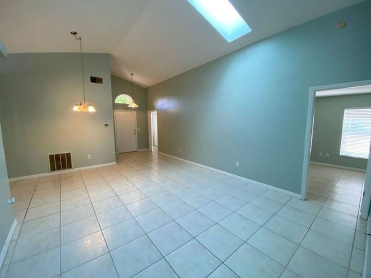 House for rent at 322 Riunite Circle, Winter Springs, FL 32708