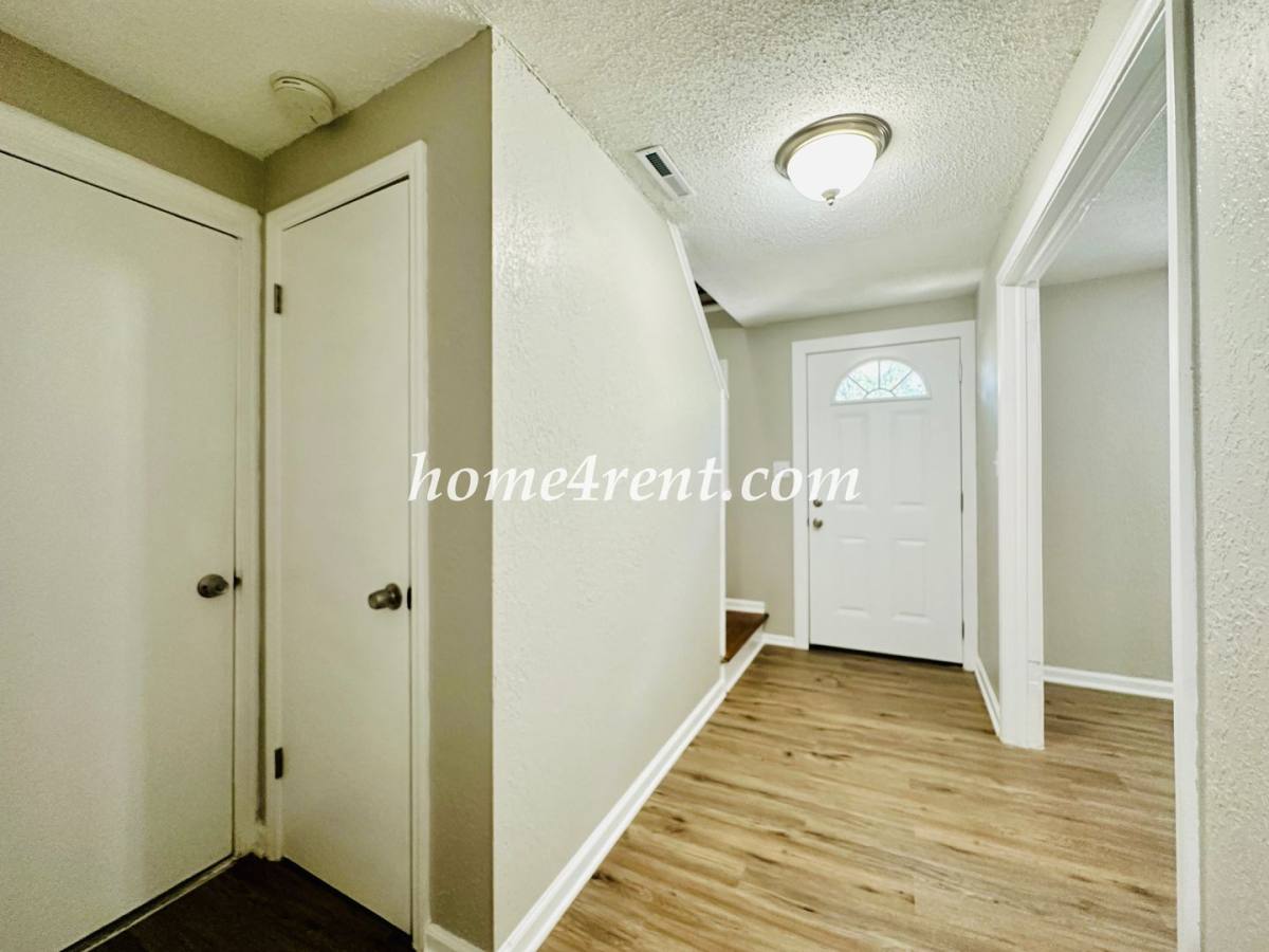 House for rent at 7421 Hardy Ave, Kansas City, MO 64133