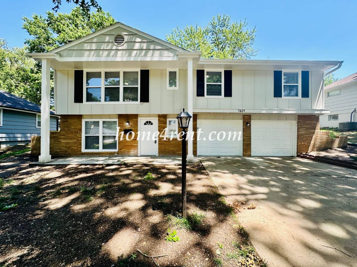 House for rent at 7421 Hardy Ave, Kansas City, MO 64133