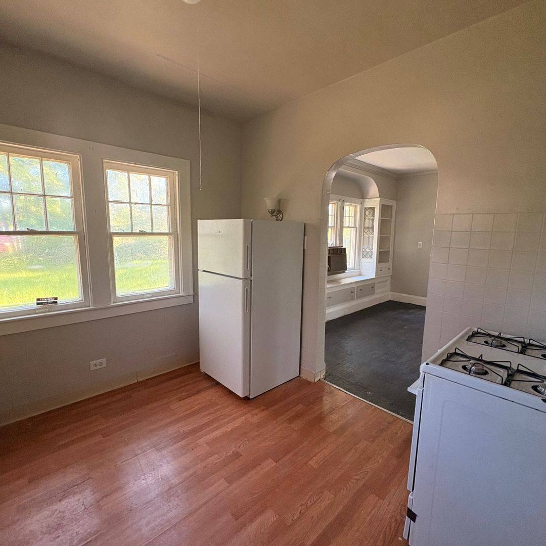 Apartment for rent at 4153 E 136th St, Cleveland, OH 44105