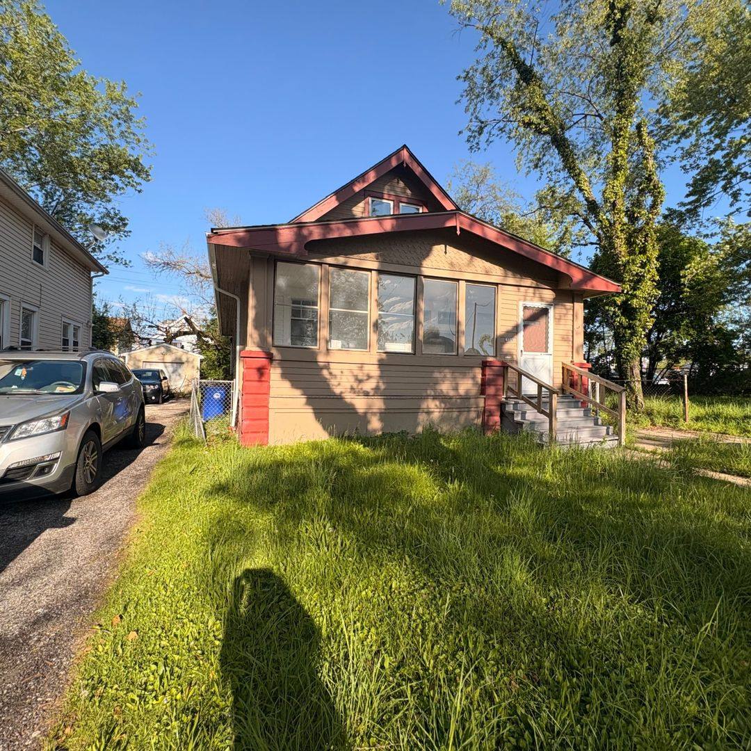 Apartment for rent at 4153 E 136th St, Cleveland, OH 44105