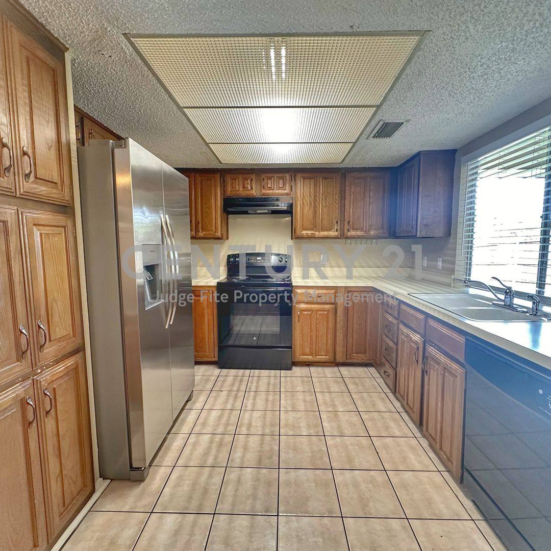 House for rent at 205 Glenwood Dr, Coppell, TX 75019