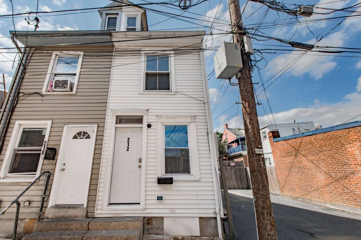 House for rent at 212 Peach St, Allentown, PA 18102