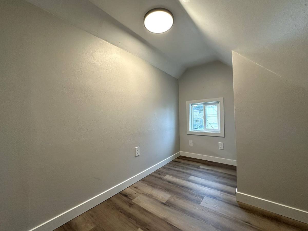 Apartment for rent at 2317 Grand Ave, Everett, WA 98201