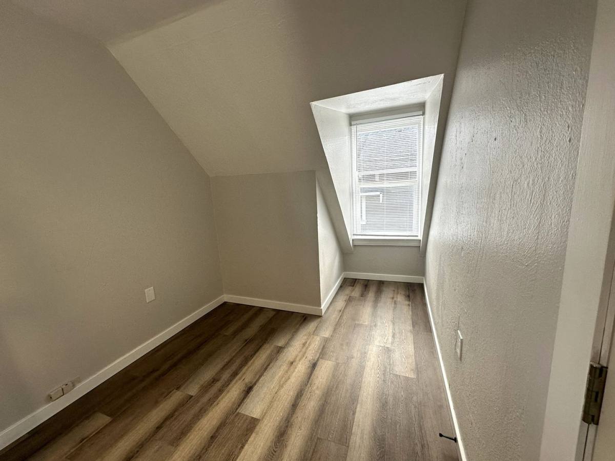 Apartment for rent at 2317 Grand Ave, Everett, WA 98201